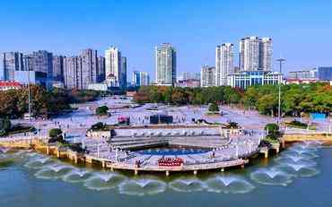 岳阳教育新气象：智慧校园管理平台落地实践